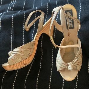 Stacked wood heel with gold heel with a delicate plaid print